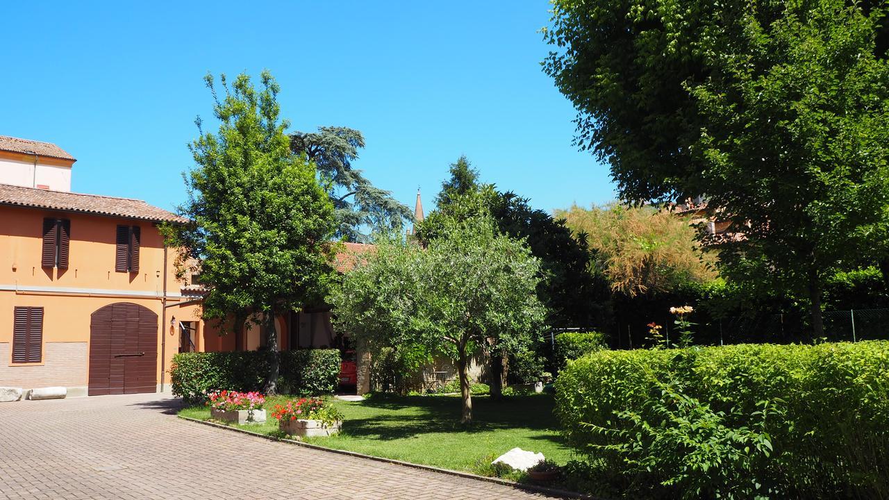 R&B Giardino 34 Bed & Breakfast Forli Bagian luar foto