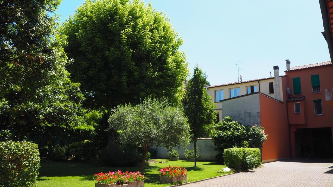 R&B Giardino 34 Bed & Breakfast Forli Bagian luar foto